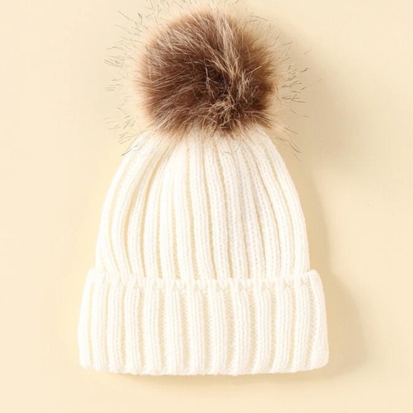 Accessories - New Women’s Faux Fur Pom Cuffed Beanie